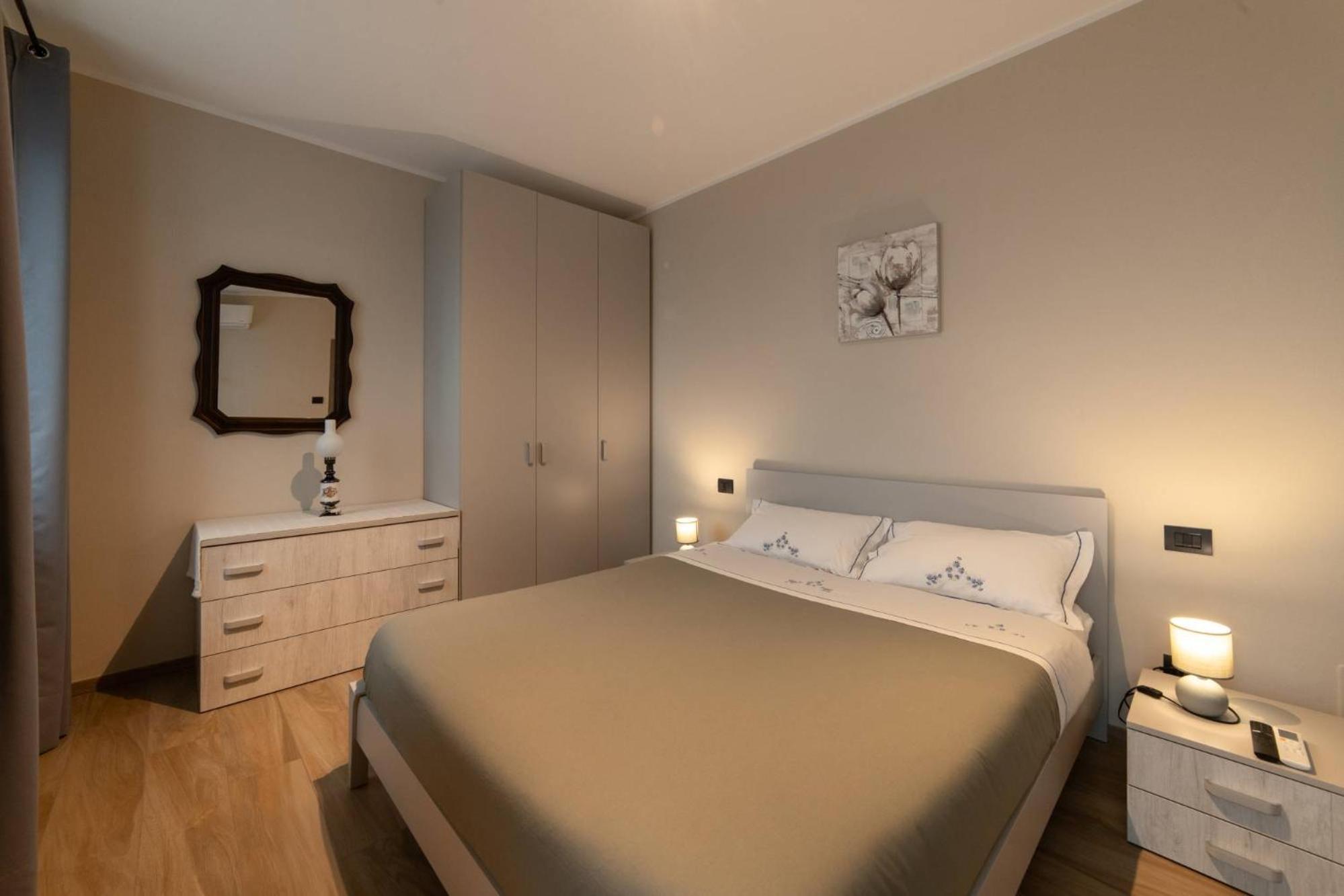 Casa Rubbo - Appartamento In Collina 'Monviso' ألبا المظهر الخارجي الصورة